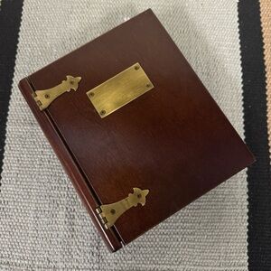 listing-status-banner